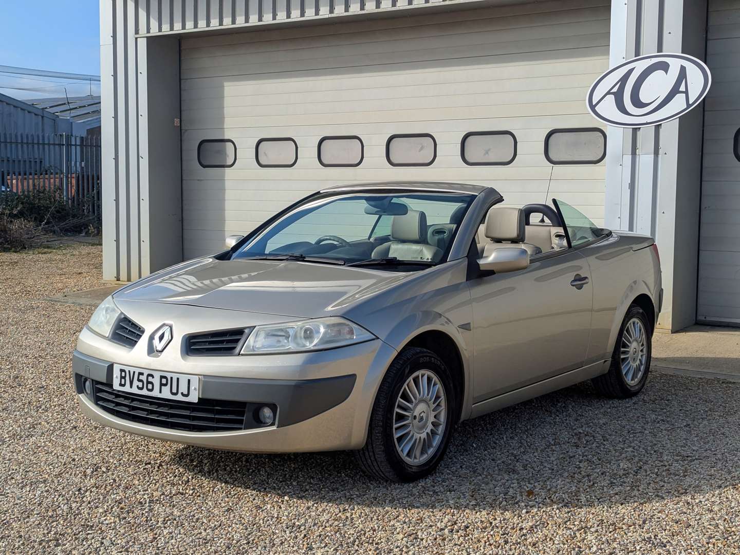 <p>2006 RENUALT MEGANE PRIVILEGE</p>