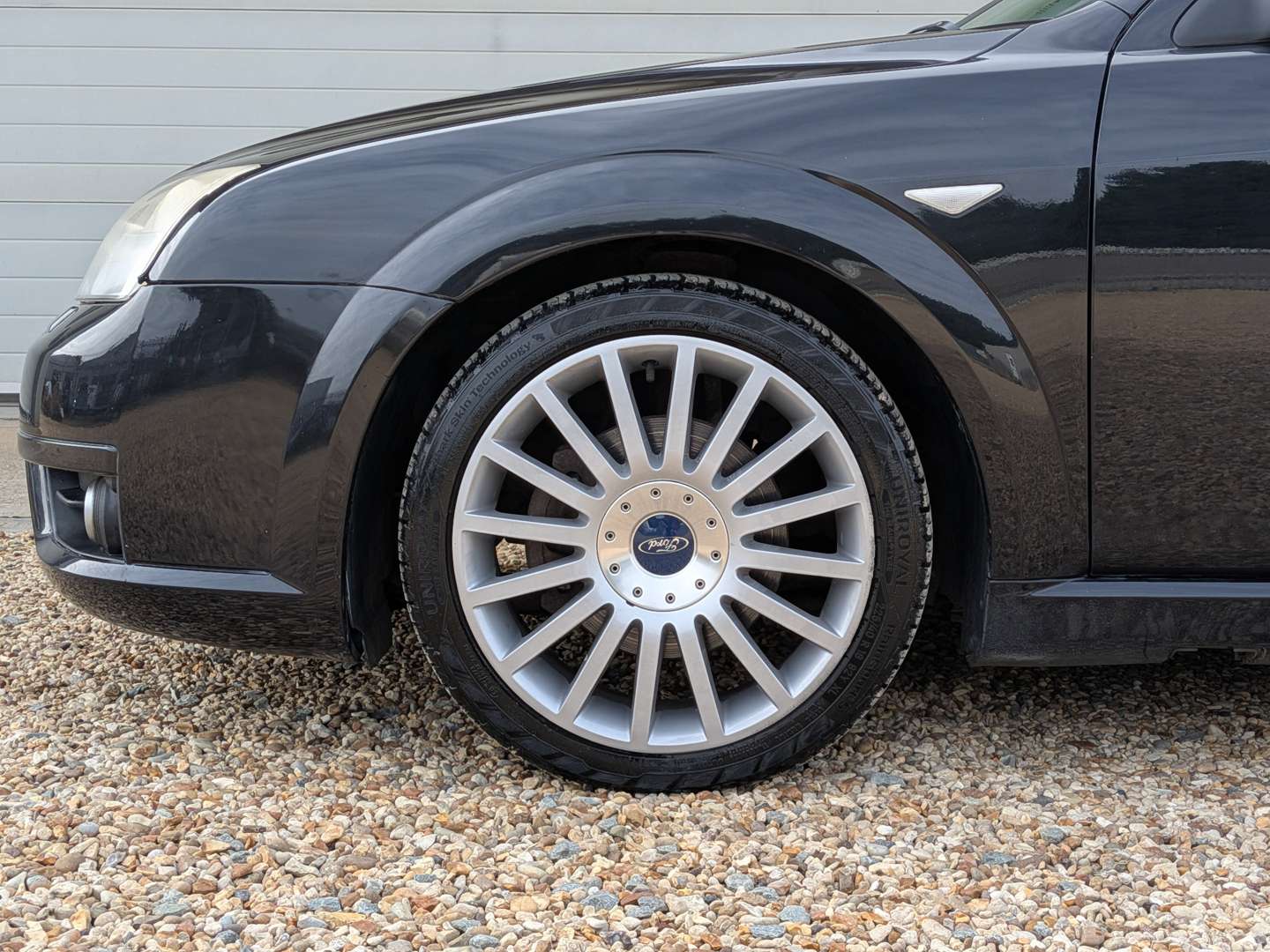 <p>2004 FORD MONDEO ST220</p>