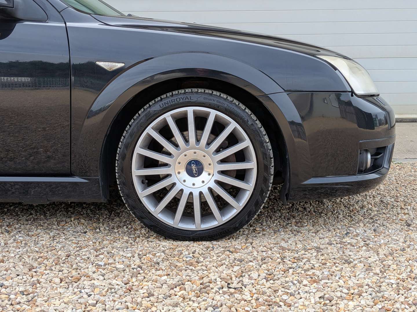 <p>2004 FORD MONDEO ST220</p>