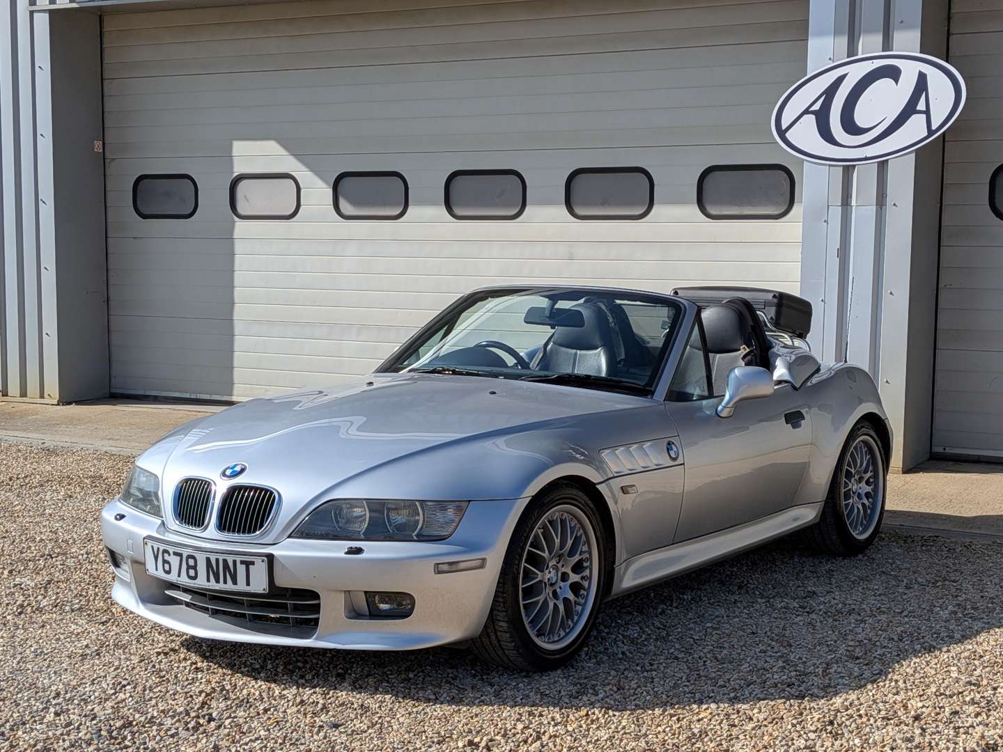 <p>2001 BMW Z3 3.0 ROADSTER</p>