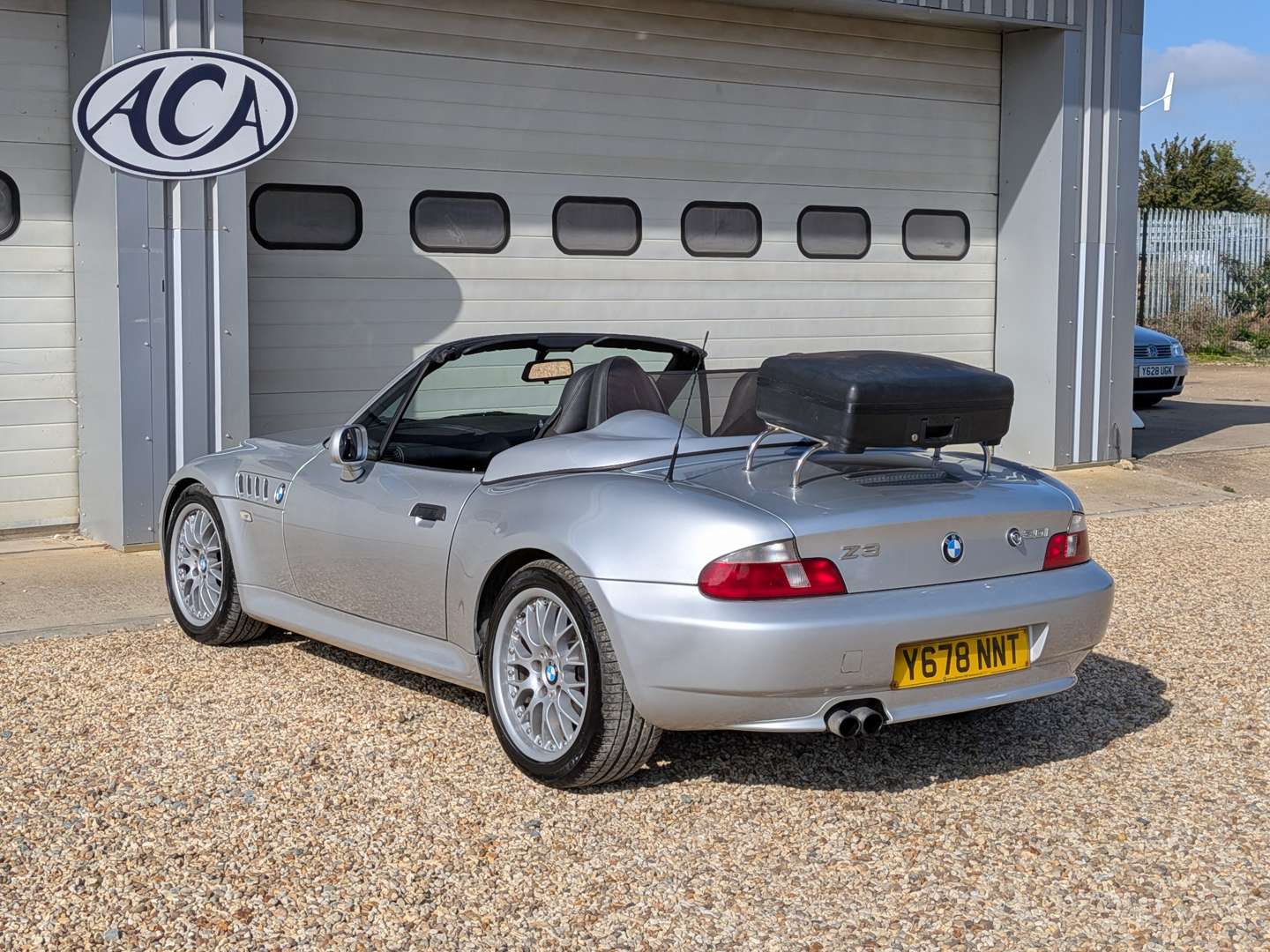 <p>2001 BMW Z3 3.0 ROADSTER</p>