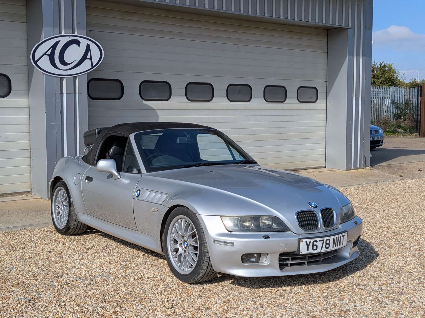 <p>2001 BMW Z3 3.0 ROADSTER</p>