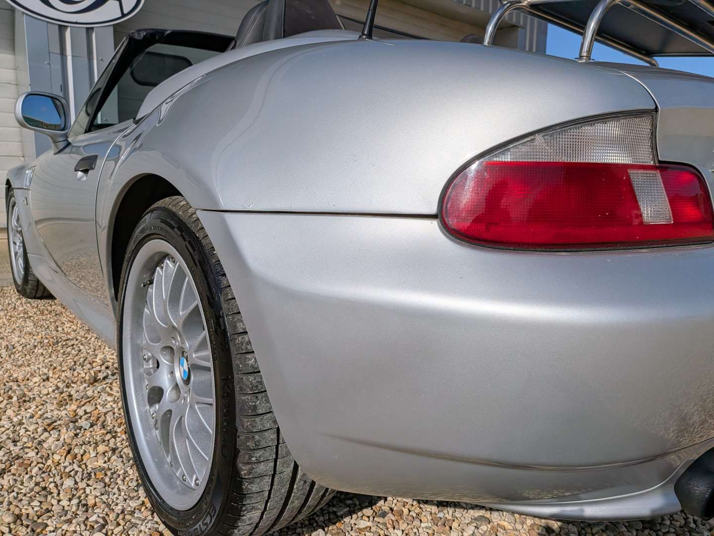 <p>2001 BMW Z3 3.0 ROADSTER</p>