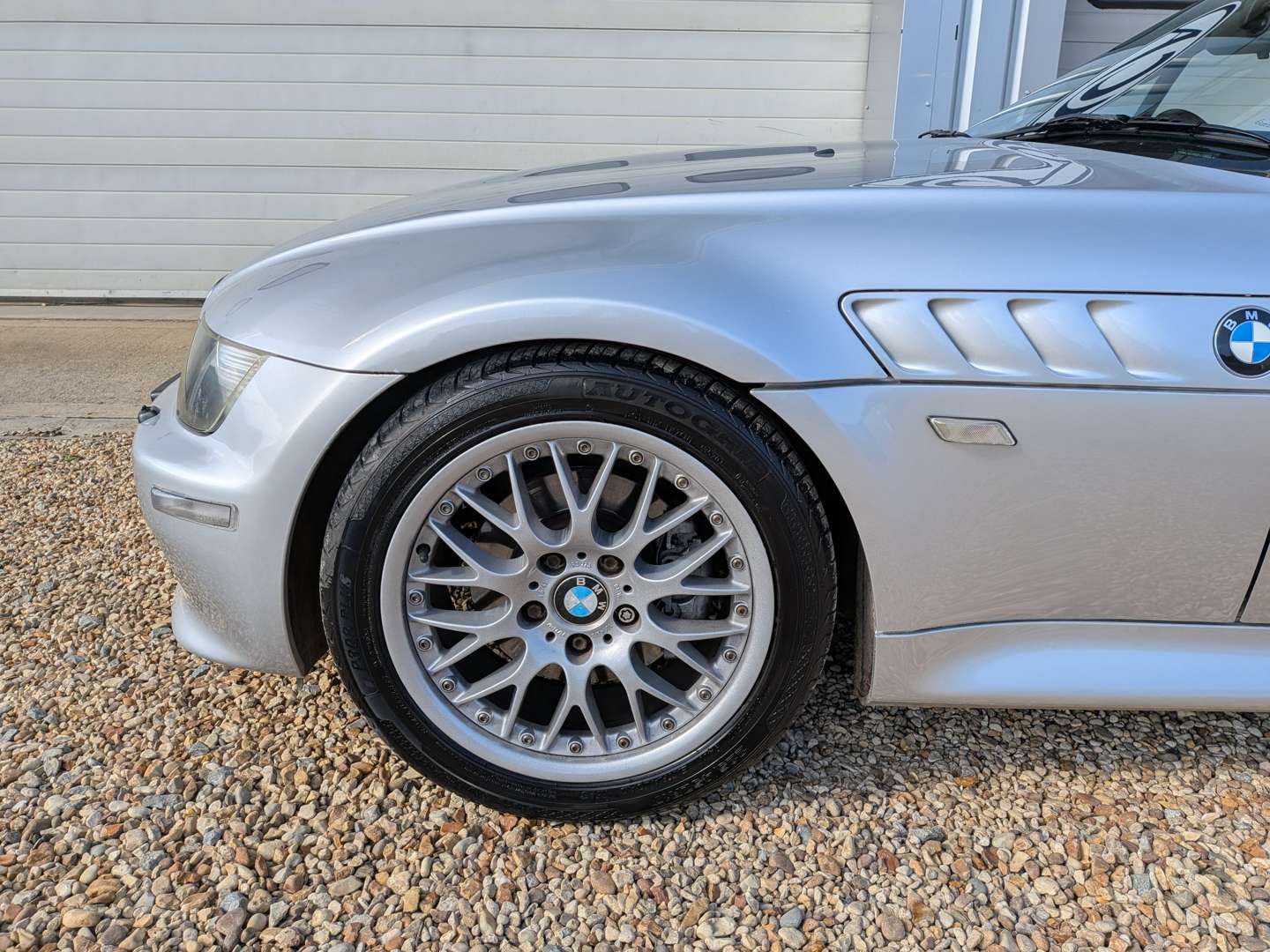 <p>2001 BMW Z3 3.0 ROADSTER</p>