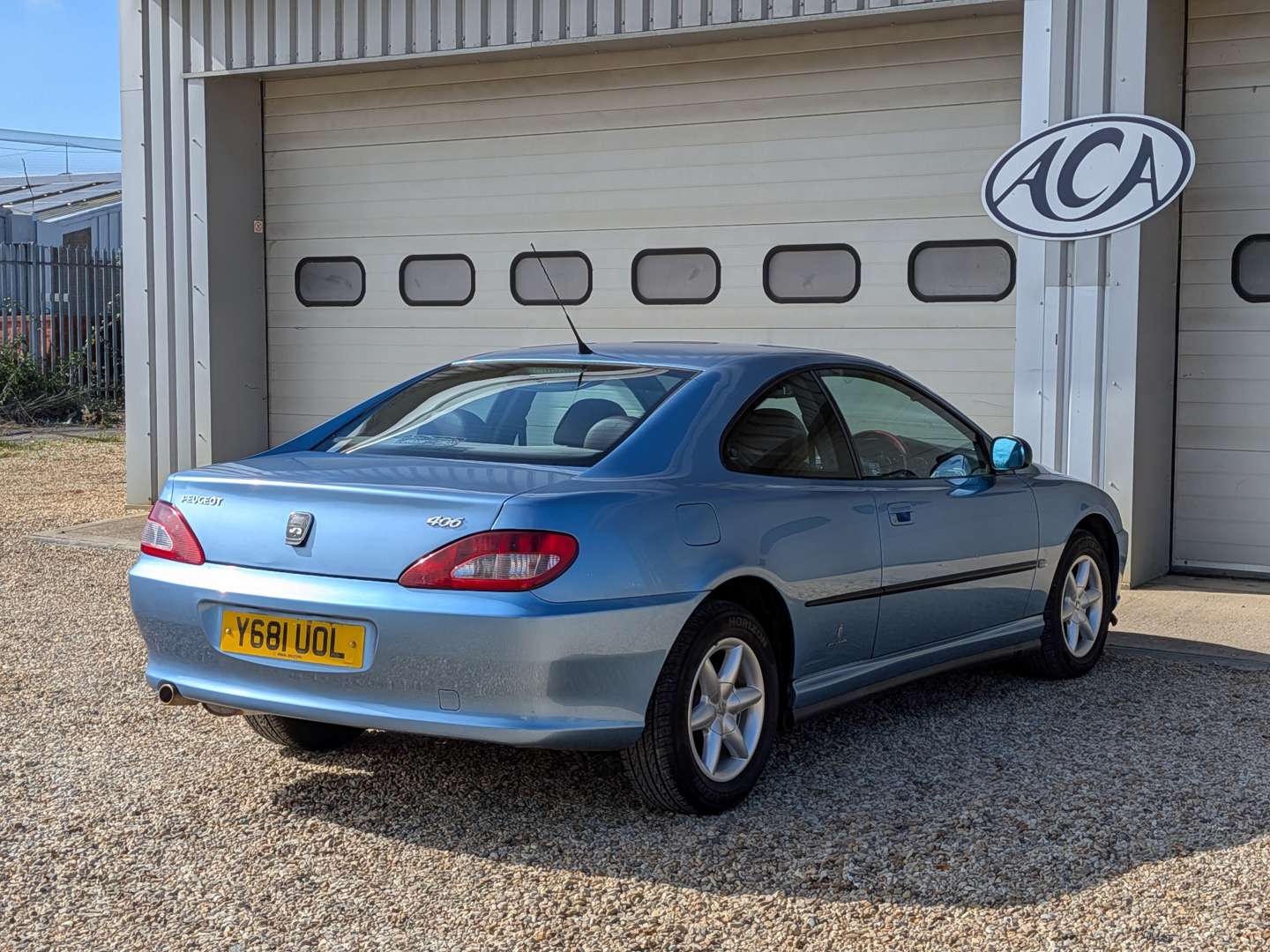 <p>2001 PEUGEOT 406 COUPE SE</p>