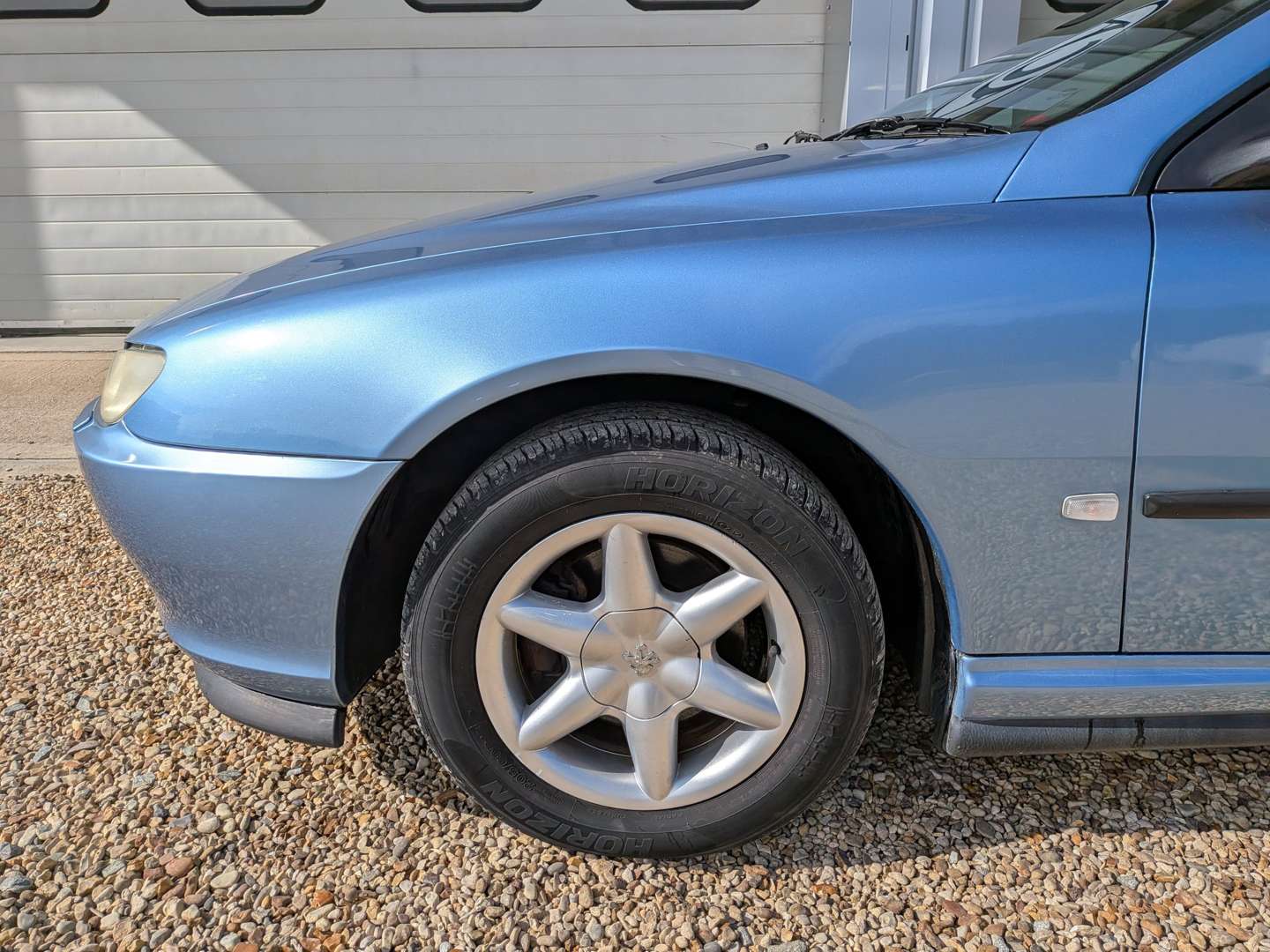 <p>2001 PEUGEOT 406 COUPE SE</p>