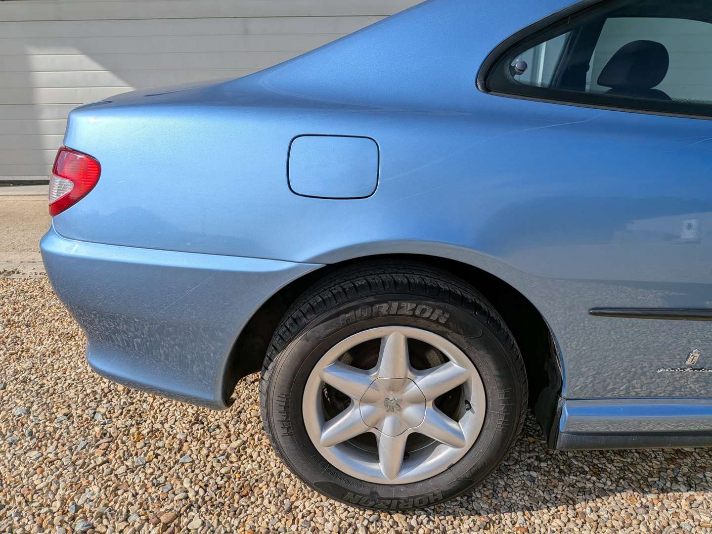 <p>2001 PEUGEOT 406 COUPE SE</p>