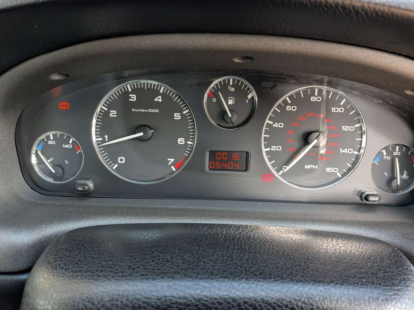 <p>2001 PEUGEOT 406 COUPE SE</p>