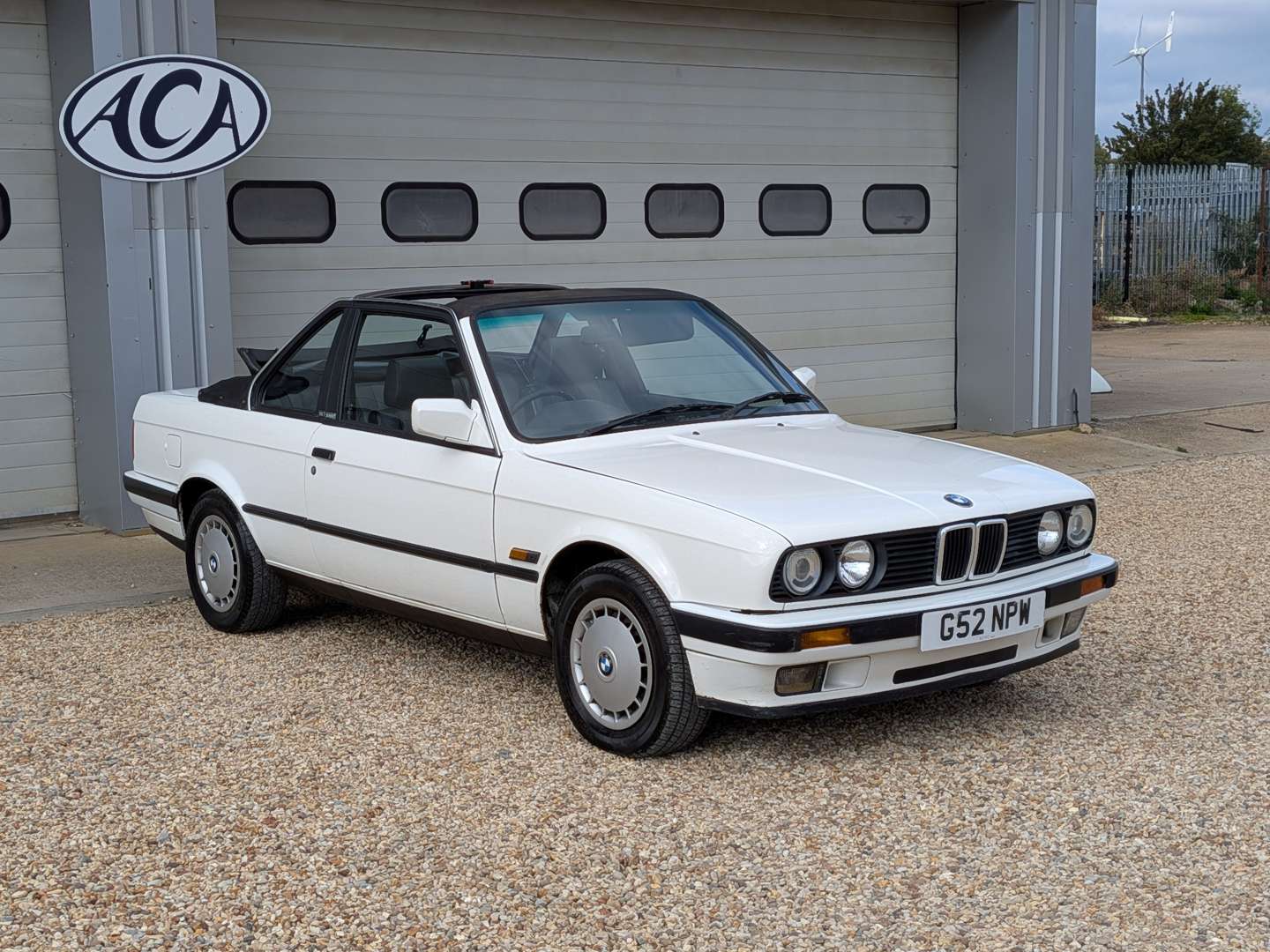 <p>1989 BMW 316I E30 CONVERTIBLE AUTO</p>