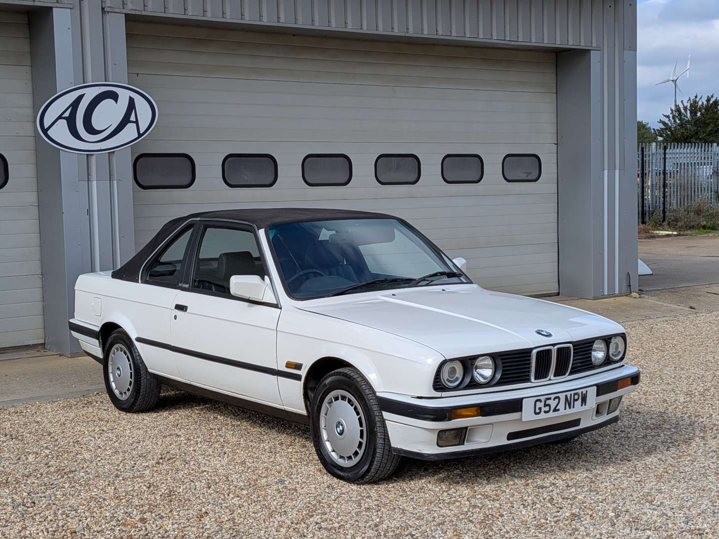 <p>1989 BMW 316I E30 CONVERTIBLE AUTO</p>