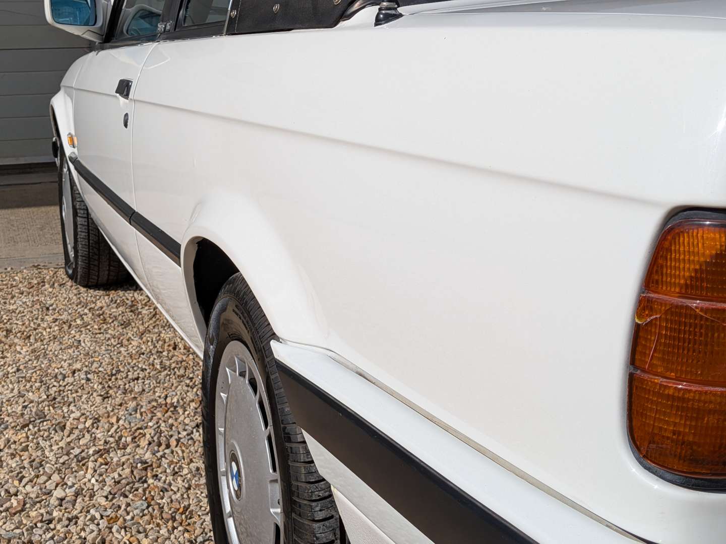 <p>1989 BMW 316I E30 CONVERTIBLE AUTO</p>