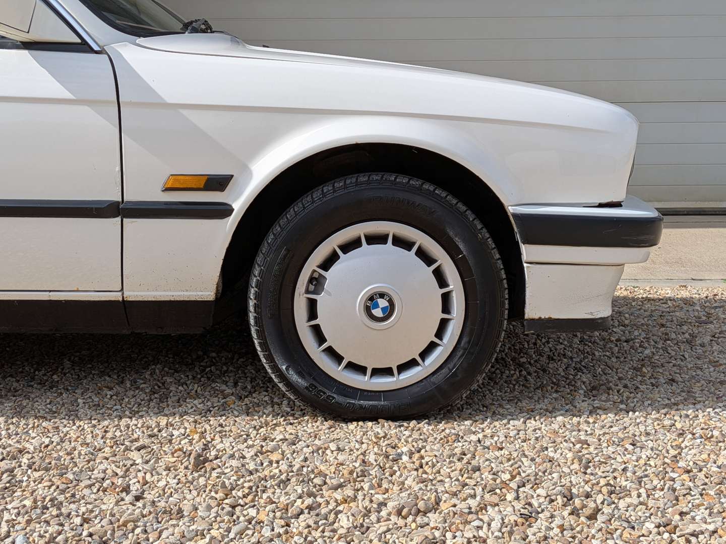 <p>1989 BMW 316I E30 CONVERTIBLE AUTO</p>