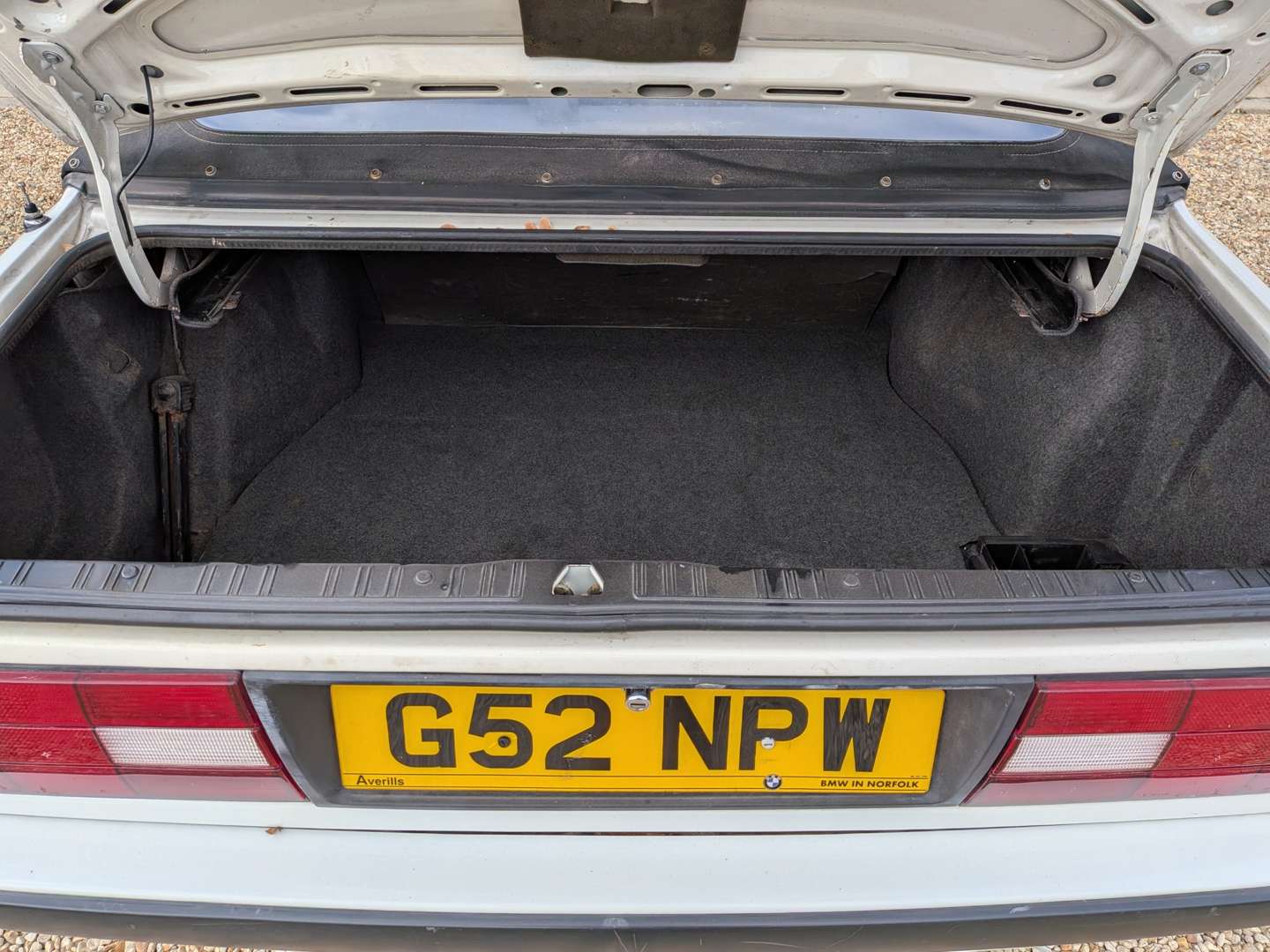 <p>1989 BMW 316I E30 CONVERTIBLE AUTO</p>