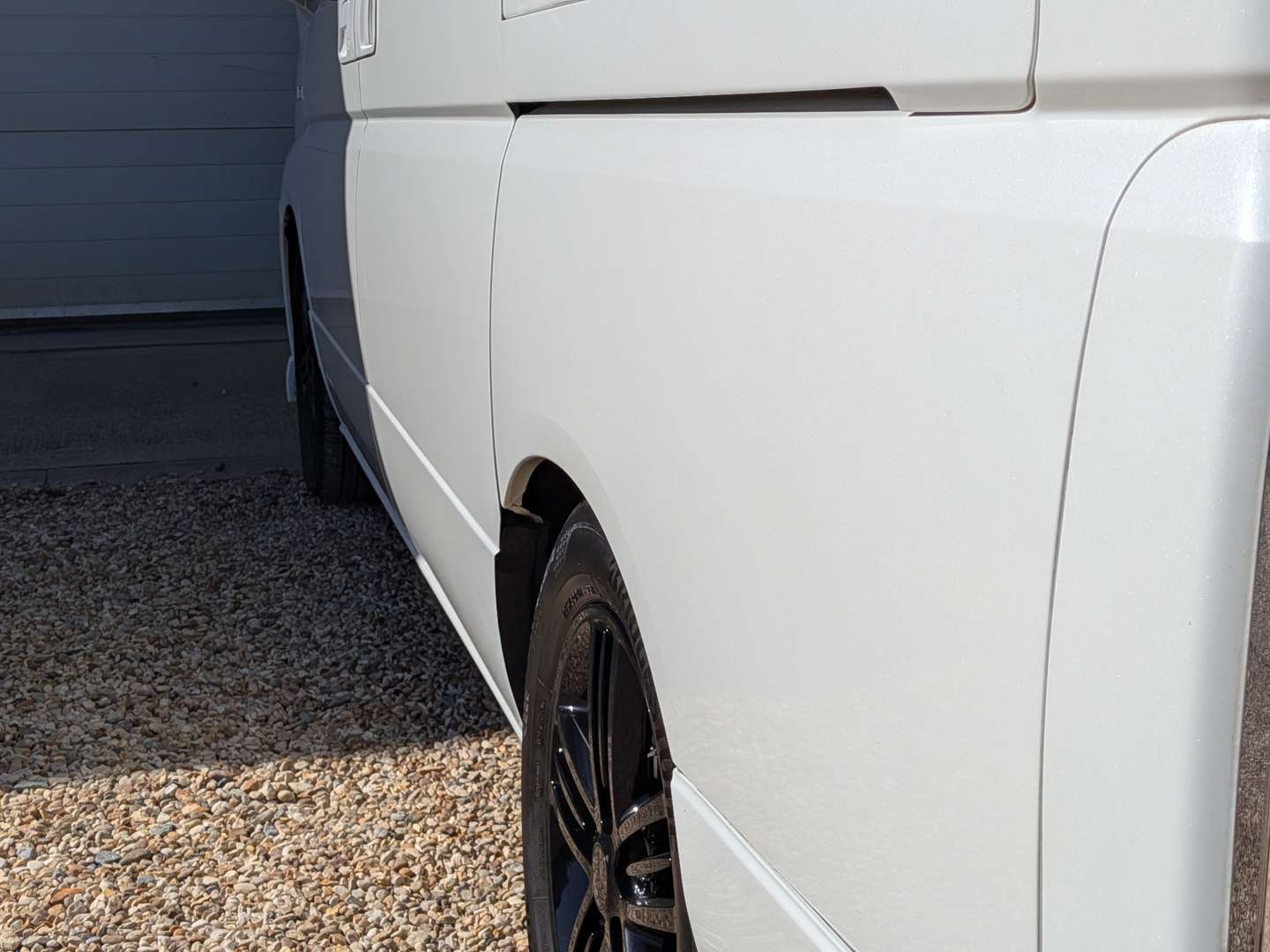 <p>2003 NISSAN ELGRAND - EX KATIE PRICE</p>
