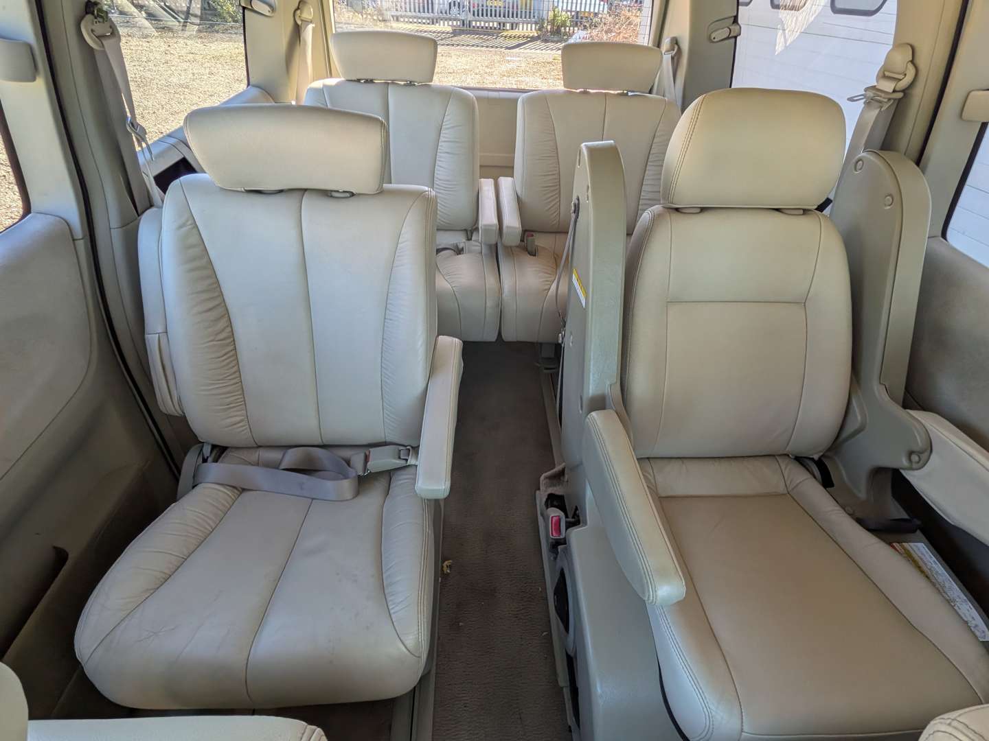 <p>2003 NISSAN ELGRAND - EX KATIE PRICE</p>