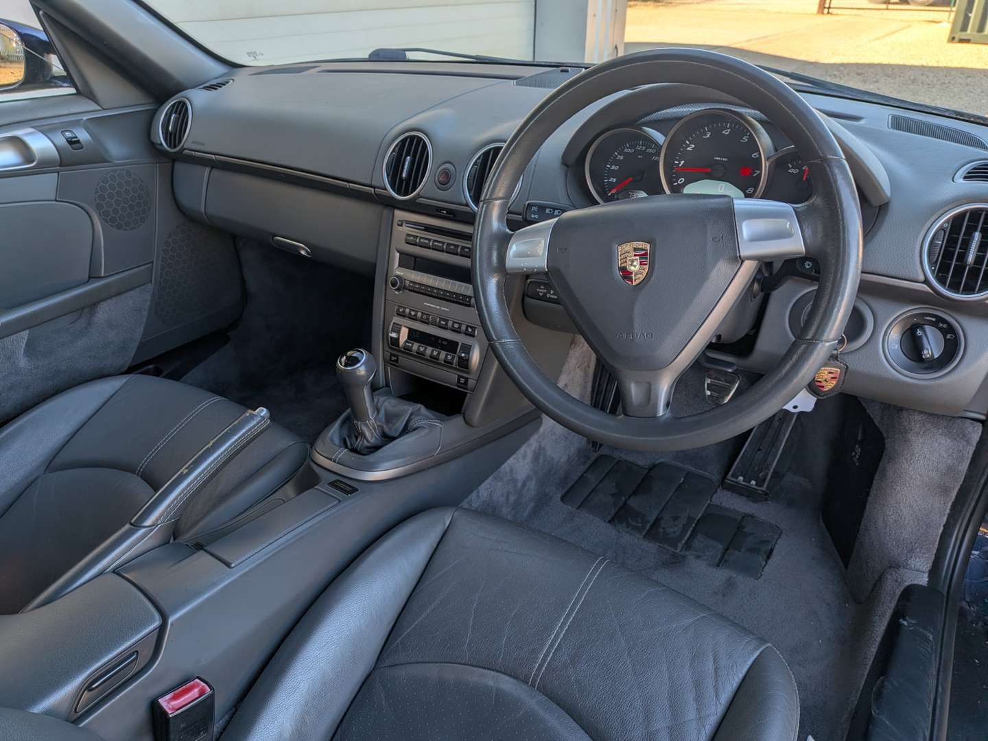 <p>2005 PORSCHE BOXSTER 2.7</p>