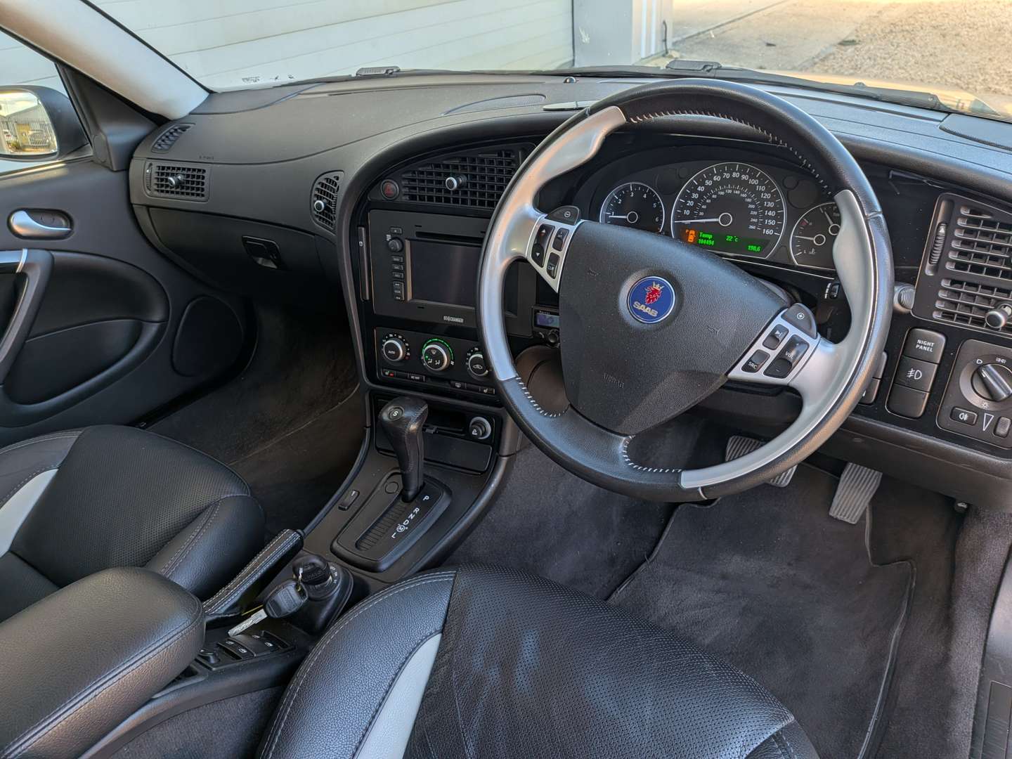 <p>2009 SAAB 9-5 2.3T EDITION AUTO</p>