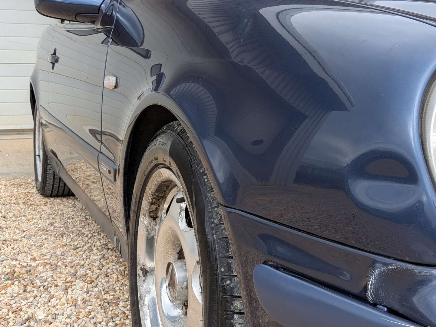 <p>1999 MERCEDES CLK320 A208 SPORT AUTO</p>