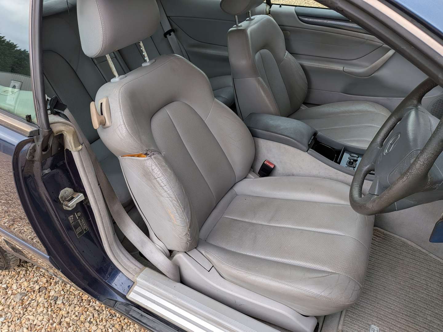 <p>1999 MERCEDES CLK320 A208 SPORT AUTO</p>