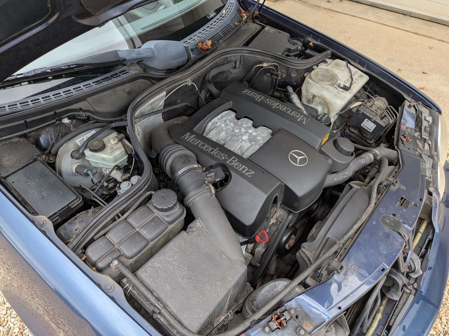 <p>1999 MERCEDES CLK320 A208 SPORT AUTO</p>