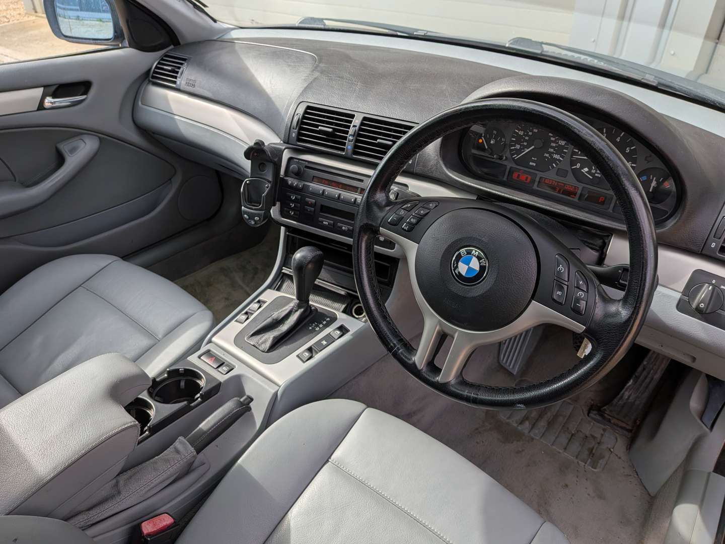 <p>2003 BMW 318I E46 SE TOURING AUTO</p>