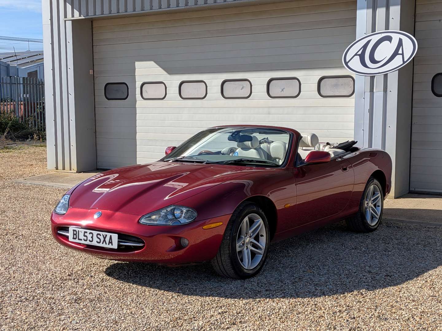 <p>2004 JAGUAR XK8 4.2 CONVERTIBLE AUTO</p>