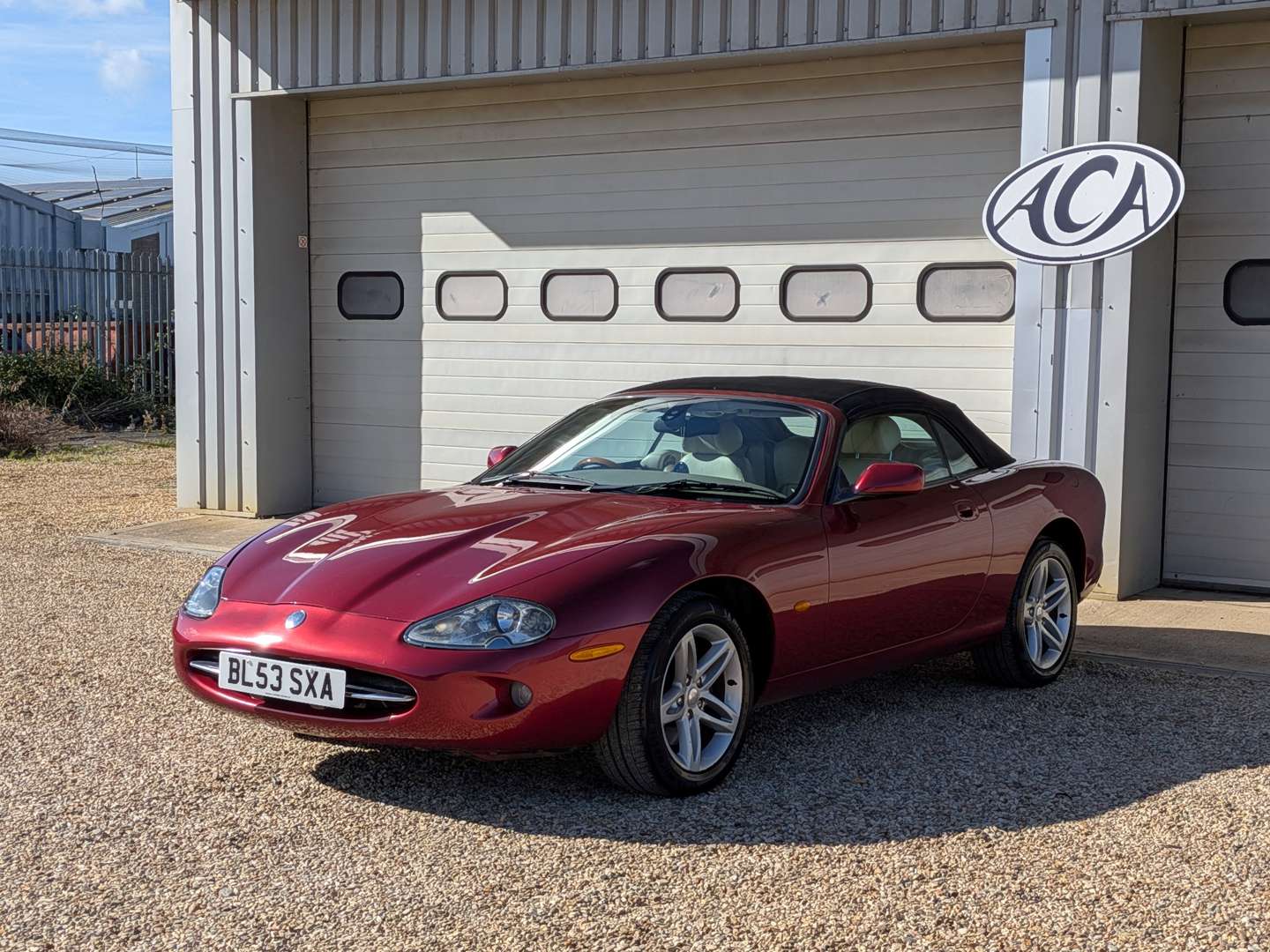<p>2004 JAGUAR XK8 4.2 CONVERTIBLE AUTO</p>