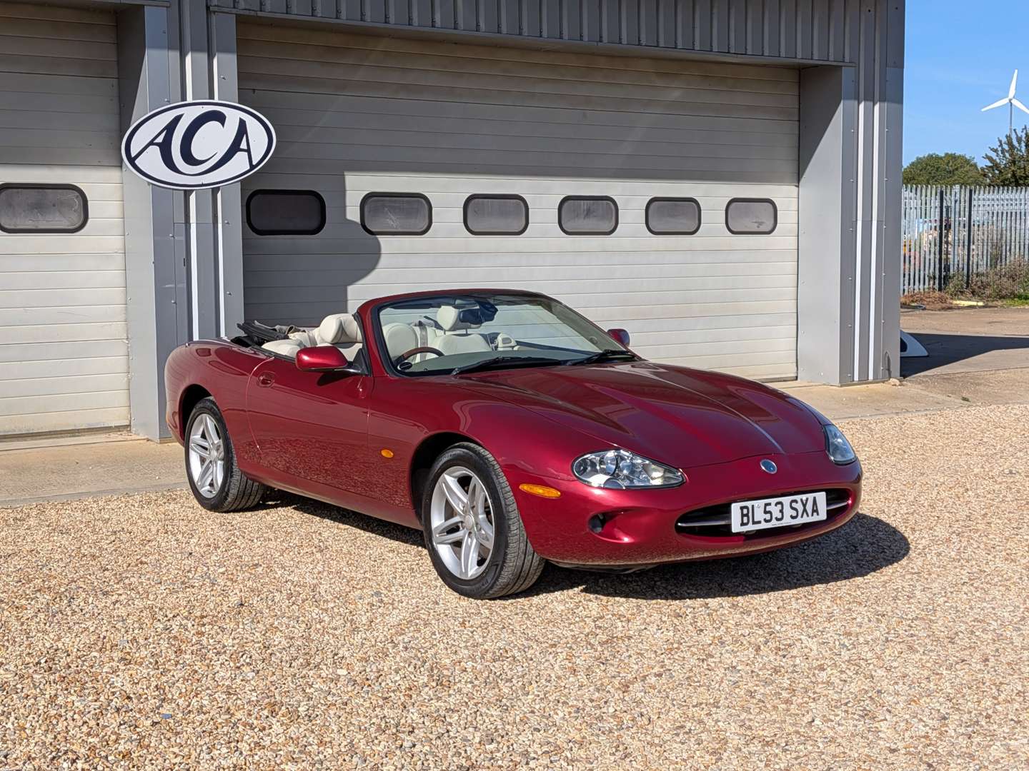 <p>2004 JAGUAR XK8 4.2 CONVERTIBLE AUTO</p>