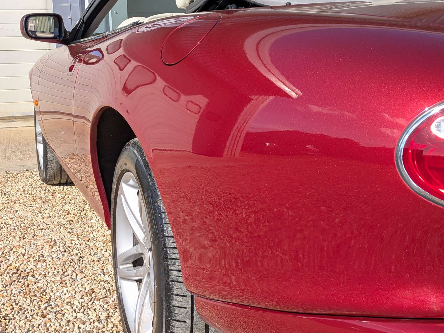 <p>2004 JAGUAR XK8 4.2 CONVERTIBLE AUTO</p>