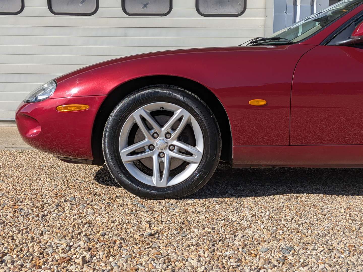 <p>2004 JAGUAR XK8 4.2 CONVERTIBLE AUTO</p>