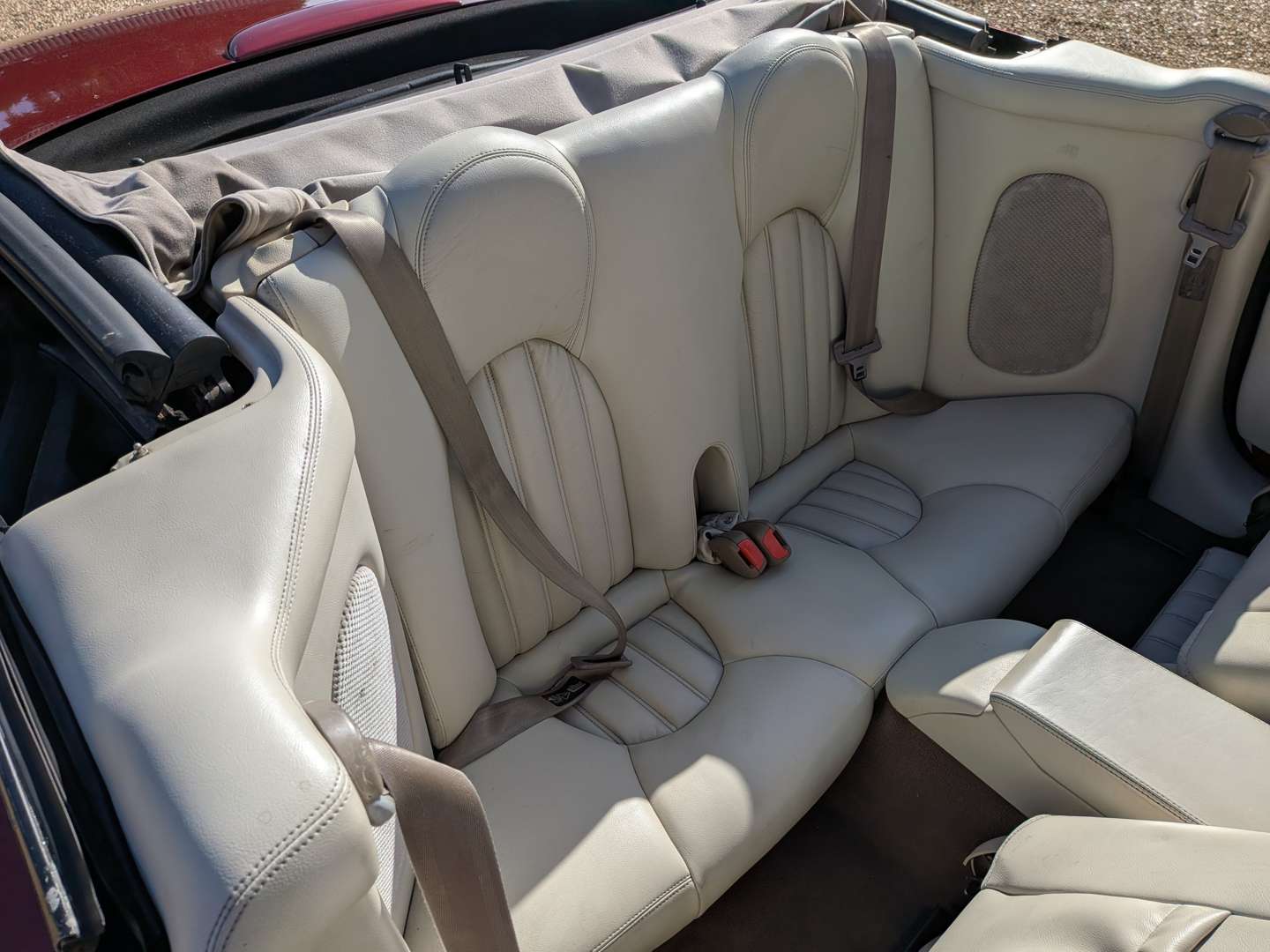 <p>2004 JAGUAR XK8 4.2 CONVERTIBLE AUTO</p>