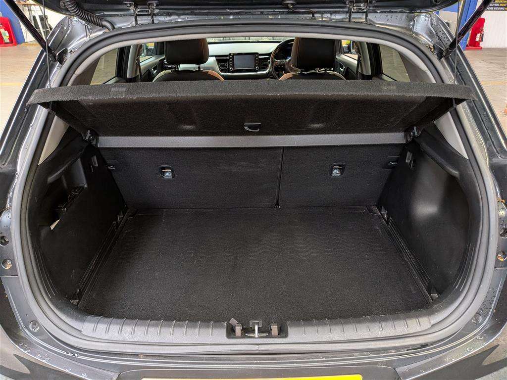 <p>2019 KIA STONIC 4 ISG</p>