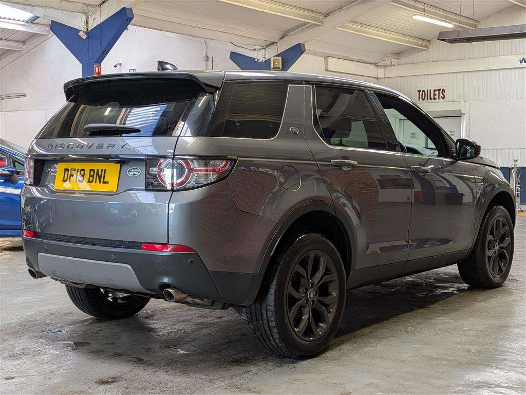 <p>2019 LAND ROVER DISCOVERY SPORT LANDMARK</p>