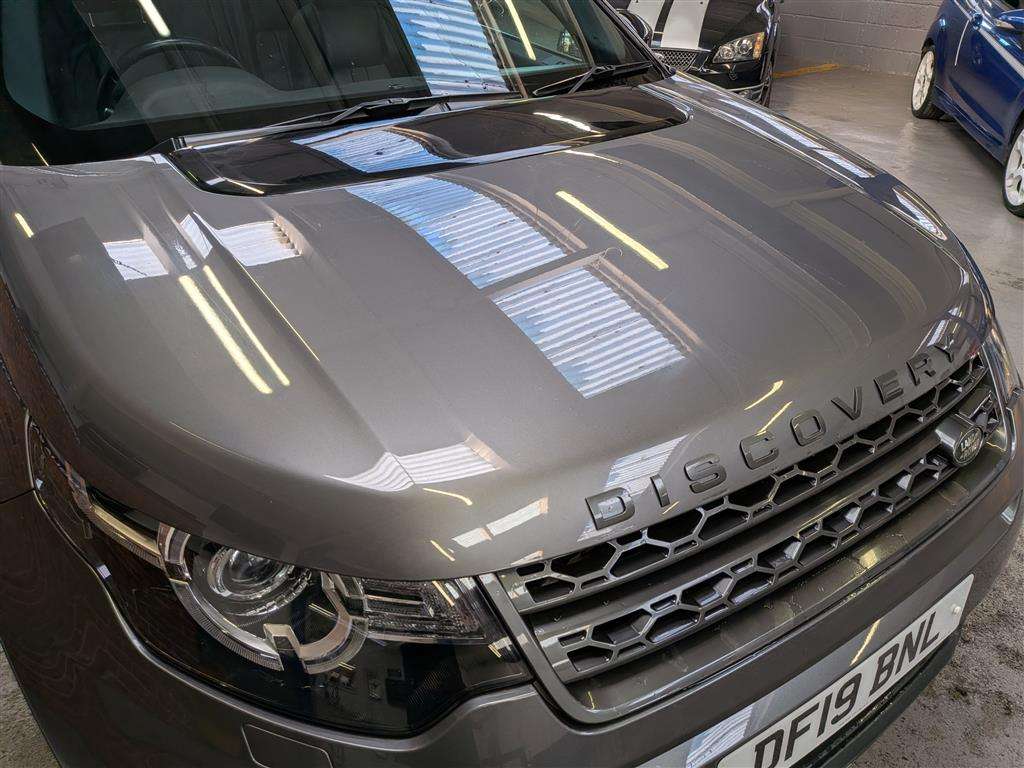 <p>2019 LAND ROVER DISCOVERY SPORT LANDMARK</p>