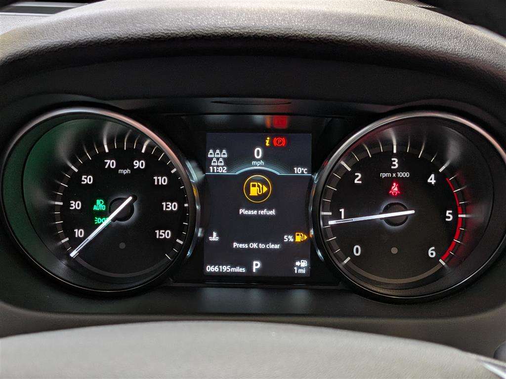 <p>2019 LAND ROVER DISCOVERY SPORT LANDMARK</p>