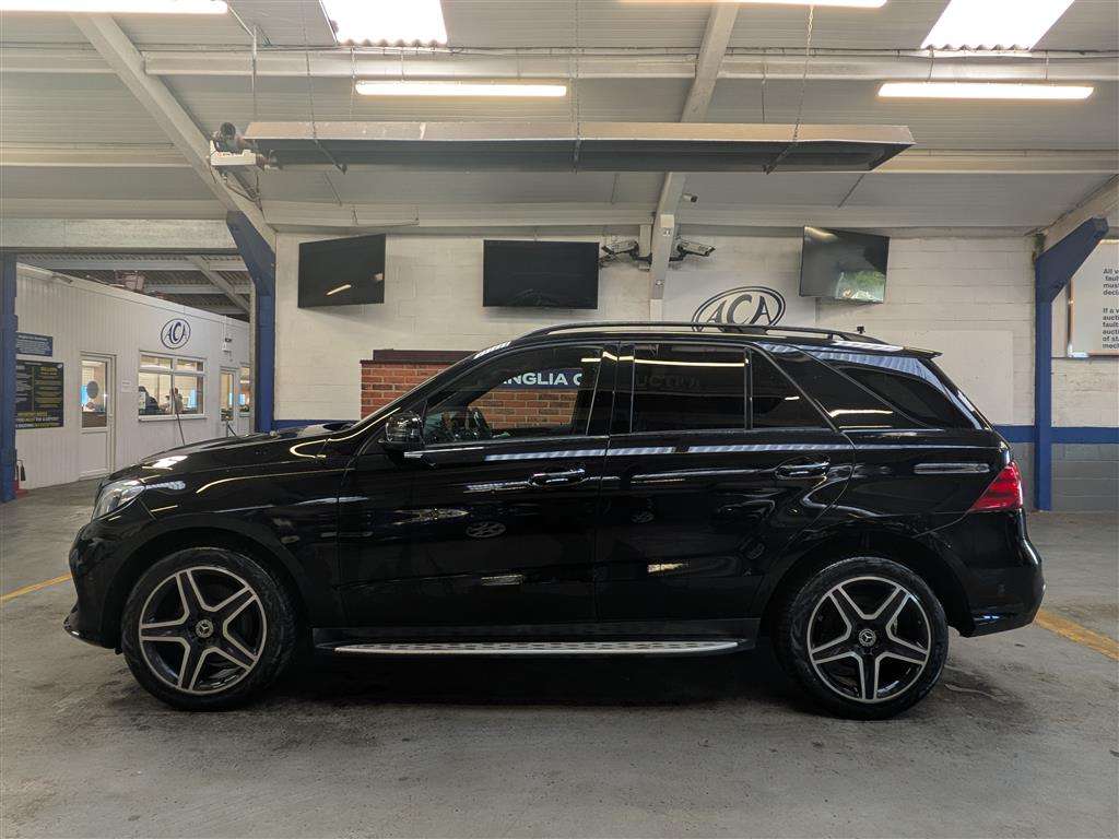 <p>2018 MERCEDES-BENZ GLE 250 AMG NGHT ED PRM+D</p>