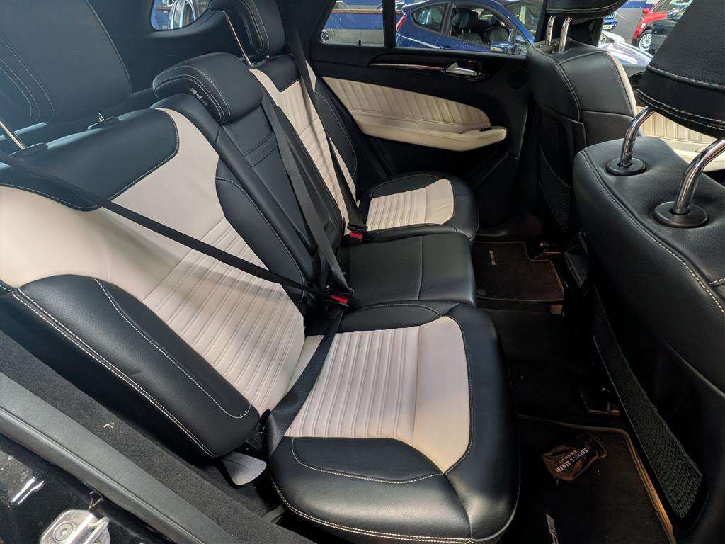 <p>2018 MERCEDES-BENZ GLE 250 AMG NGHT ED PRM+D</p>