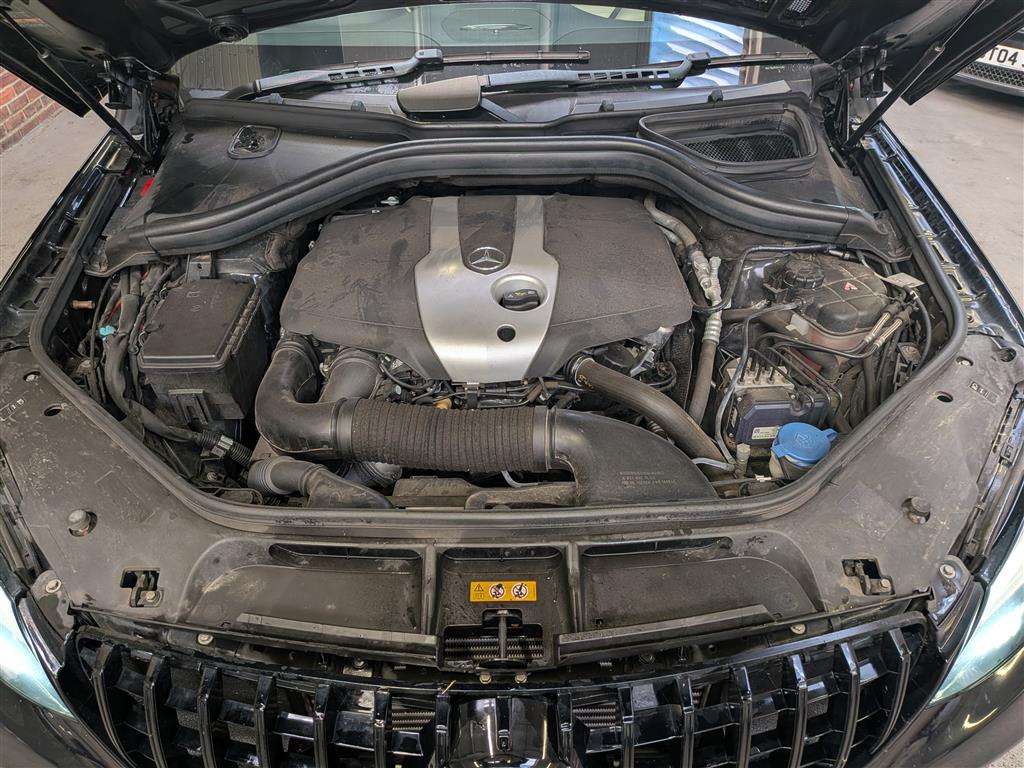 <p>2018 MERCEDES-BENZ GLE 250 AMG NGHT ED PRM+D</p>