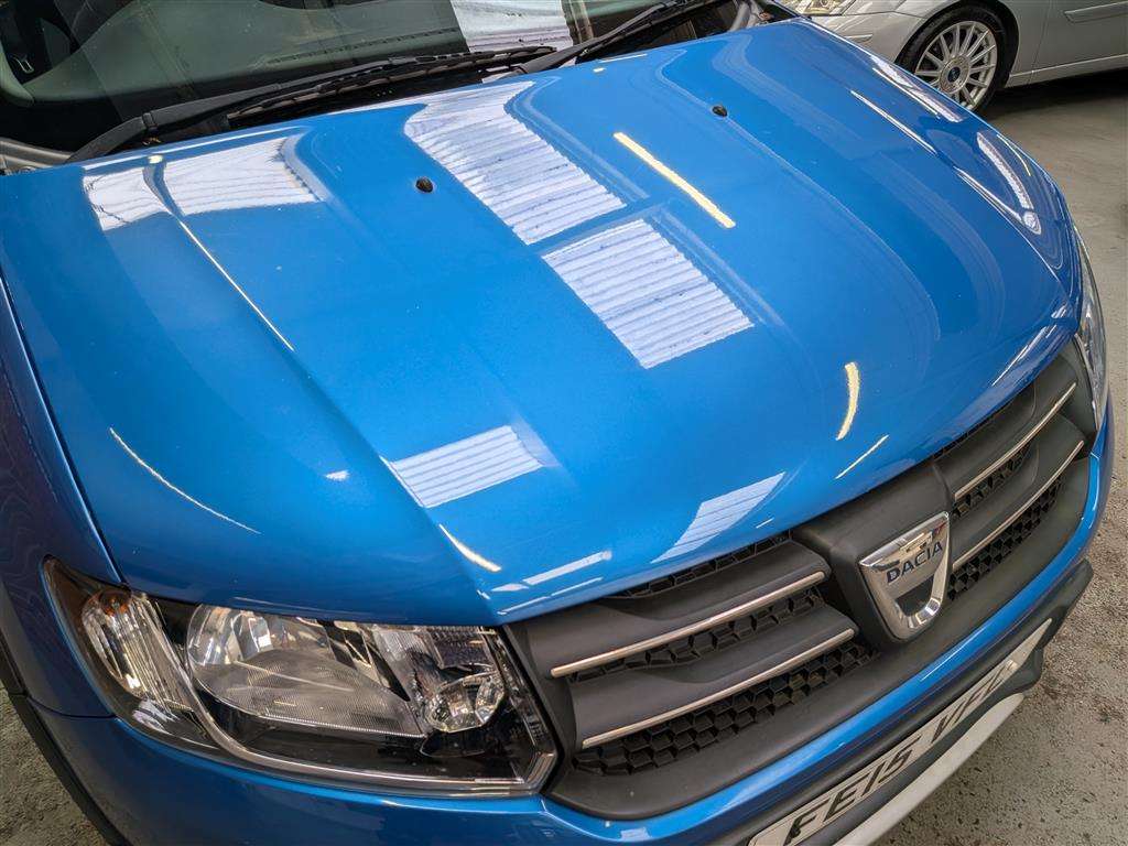 <p>2015 DACIA SANDERO STEPWAY LAUREATE</p>