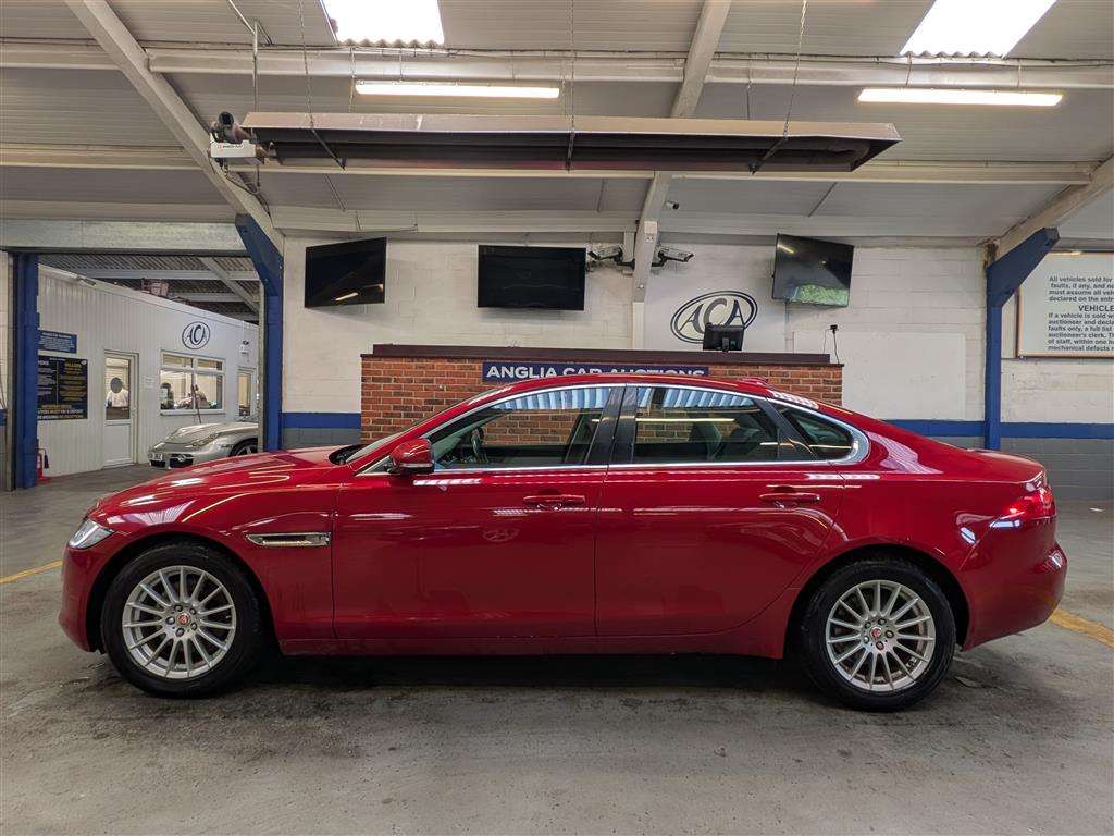 <p>2017 JAGUAR XF PRESTIGE D AUTO</p>