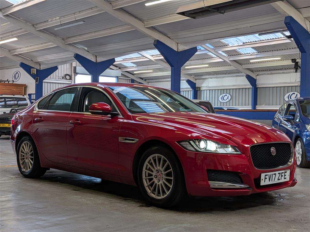 <p>2017 JAGUAR XF PRESTIGE D AUTO</p>