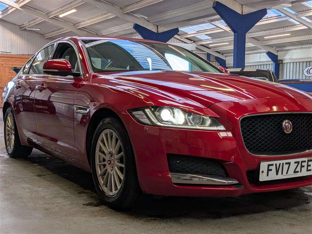 <p>2017 JAGUAR XF PRESTIGE D AUTO</p>