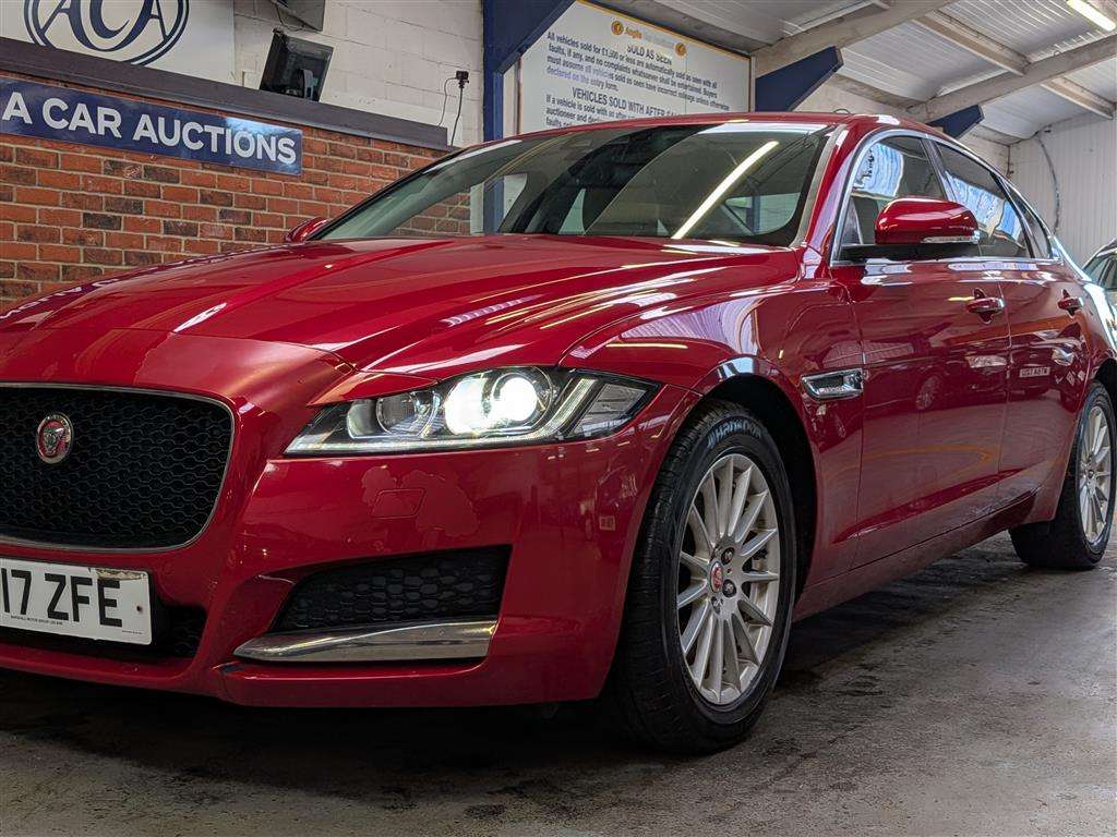 <p>2017 JAGUAR XF PRESTIGE D AUTO</p>