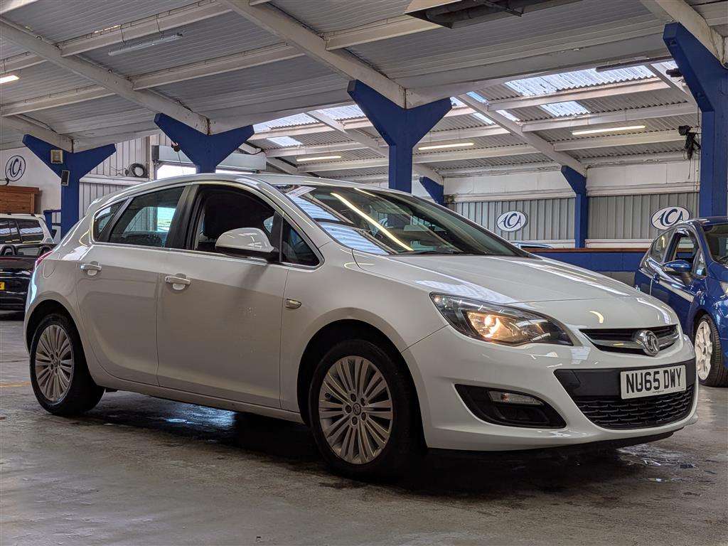 <p>2015 VAUXHALL ASTRA EXCITE</p>