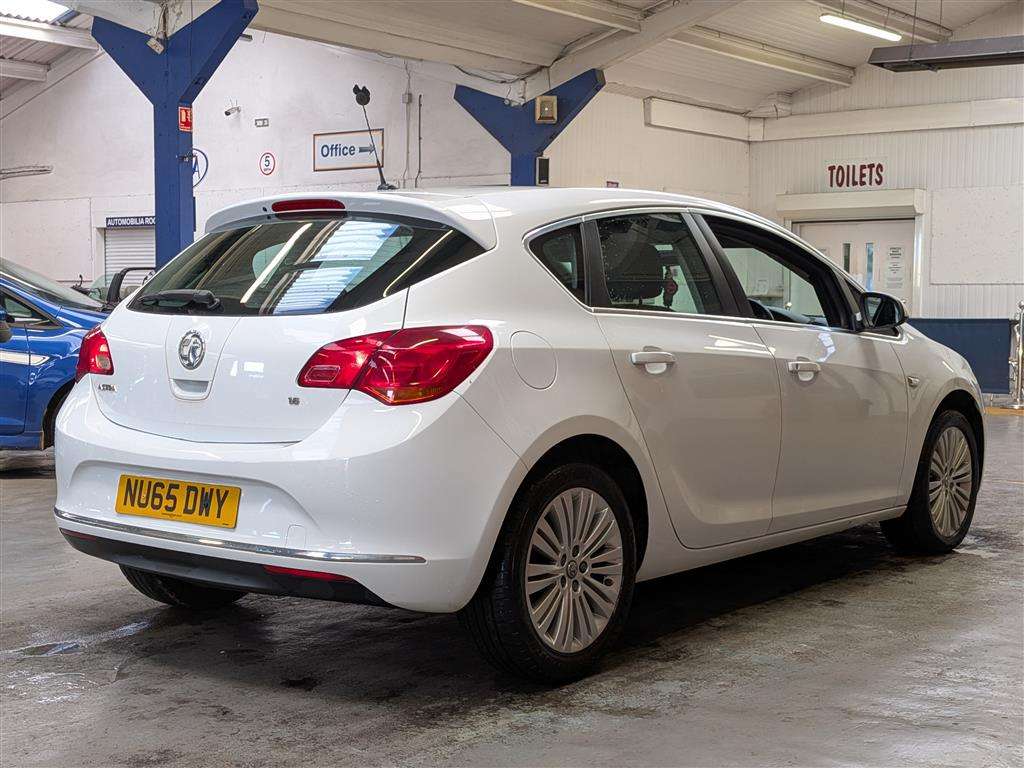 <p>2015 VAUXHALL ASTRA EXCITE</p>