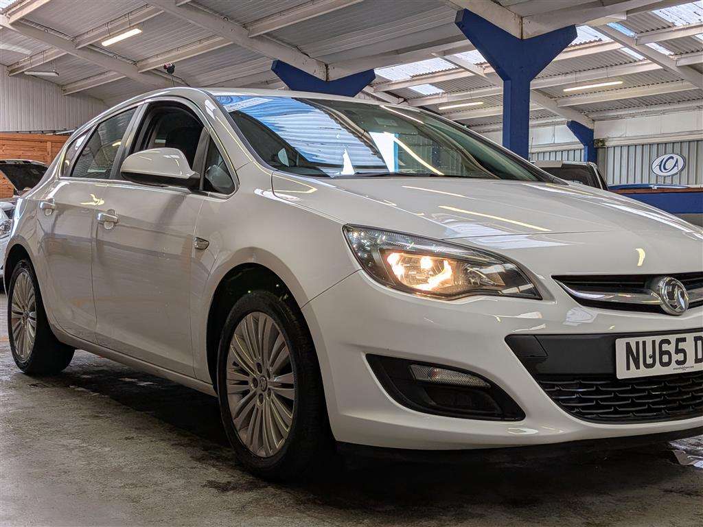 <p>2015 VAUXHALL ASTRA EXCITE</p>