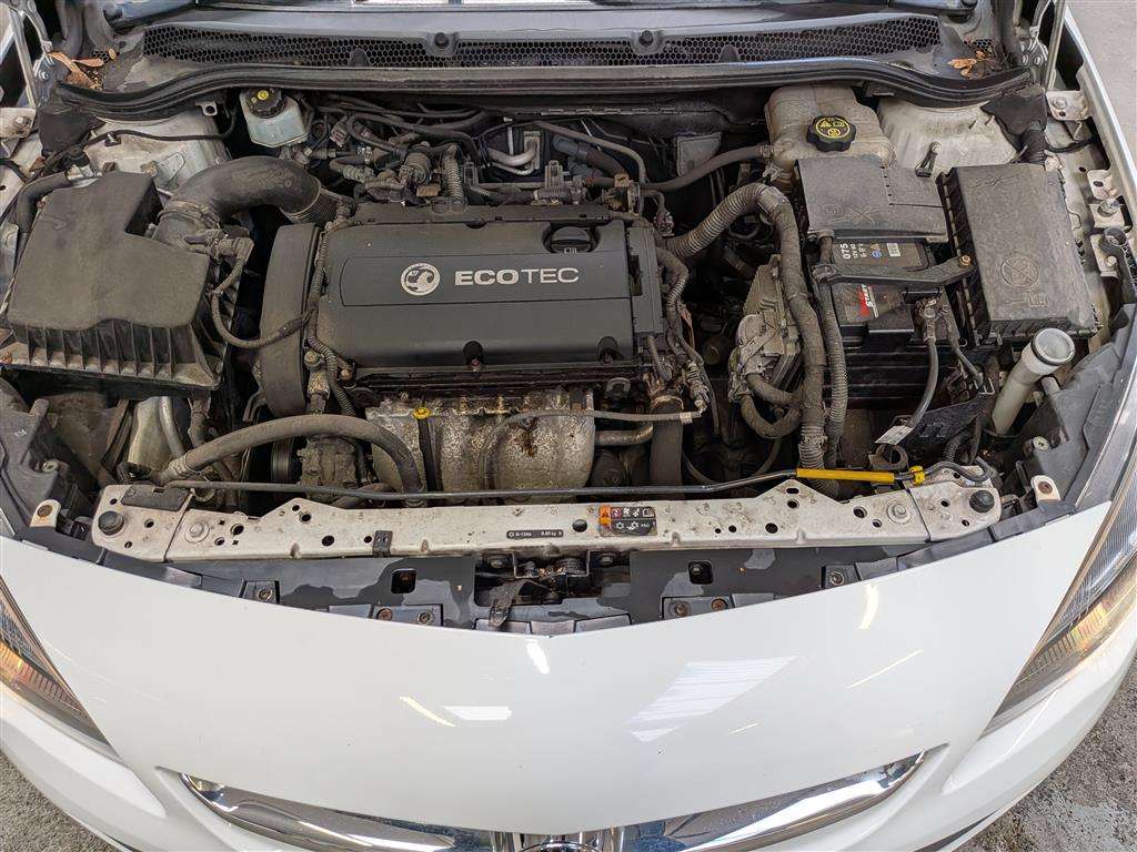 <p>2015 VAUXHALL ASTRA EXCITE</p>