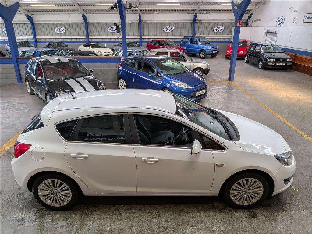 <p>2015 VAUXHALL ASTRA EXCITE</p>