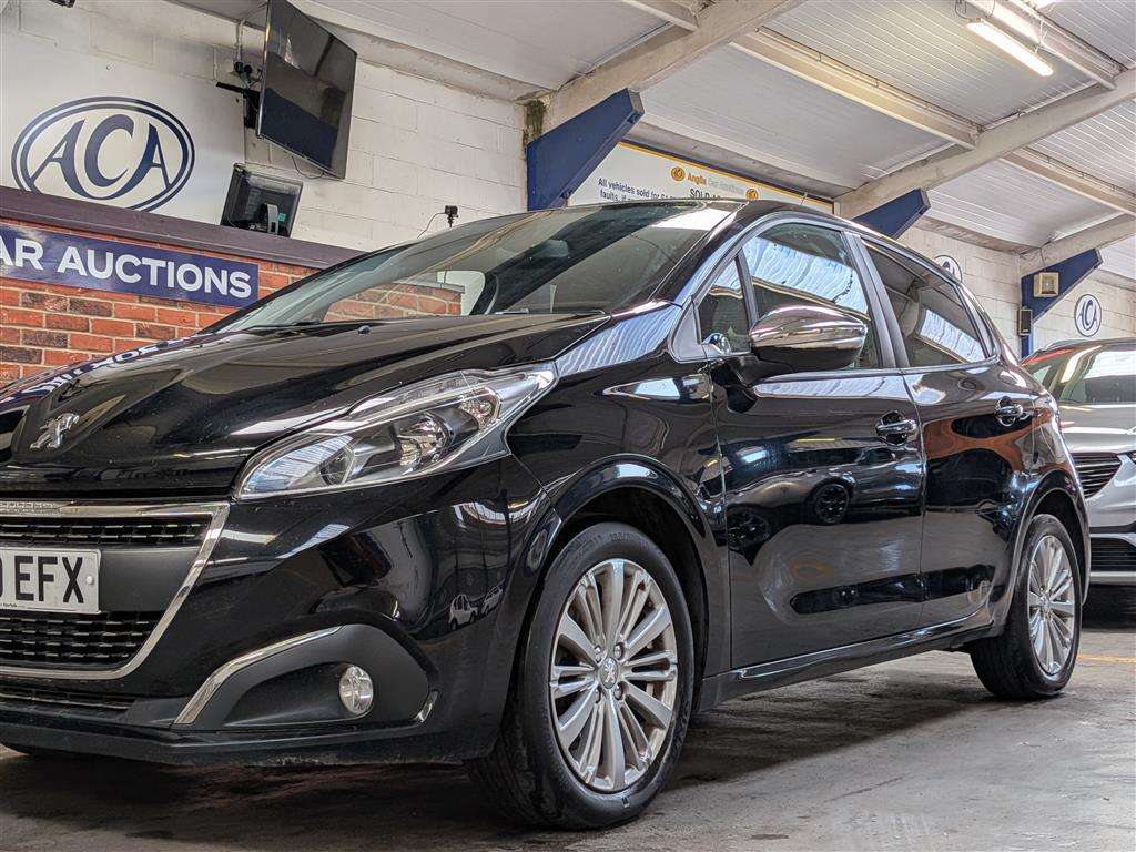 <p>2019 PEUGEOT 208 SIGNATURE PURETECH S/</p>
