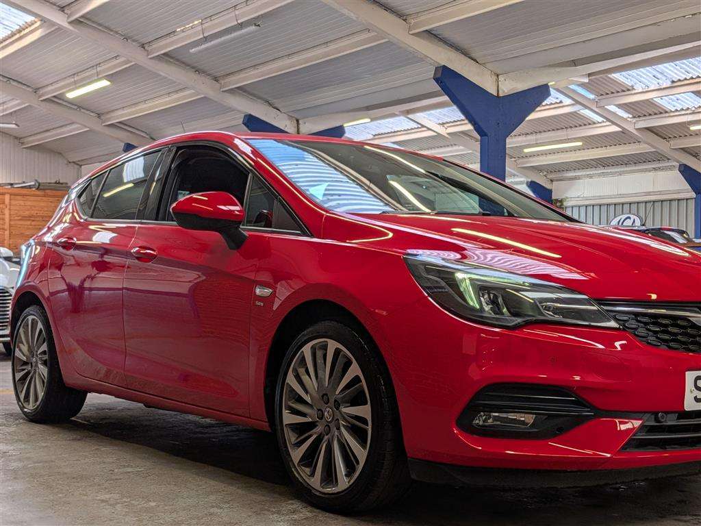 <p>2020 VAUXHALL ASTRA SRI VX LINE NAV TUR</p>